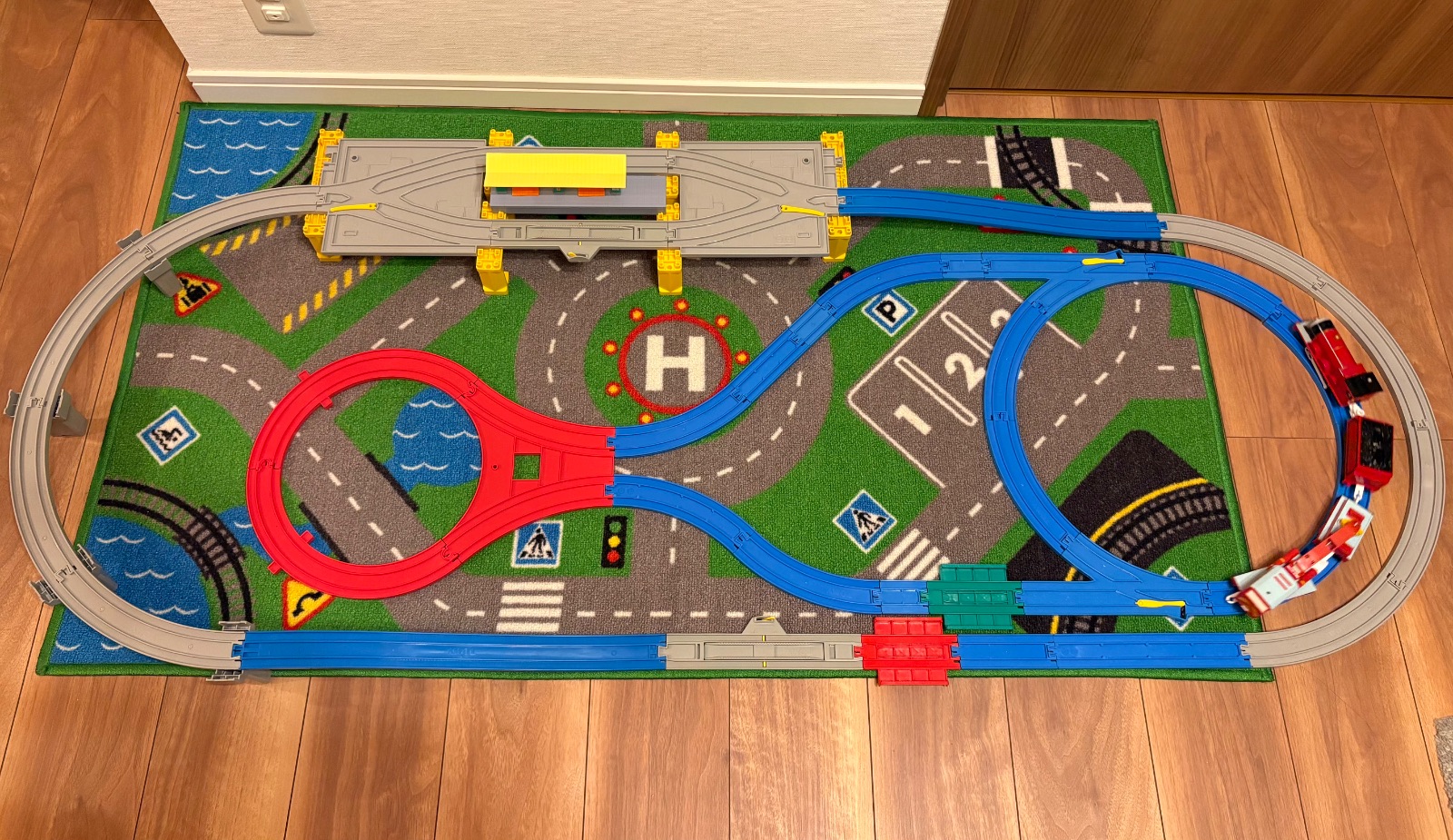 高架駅複線コース - 写真1